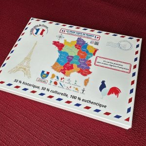 Emballage du lot de cartes postales